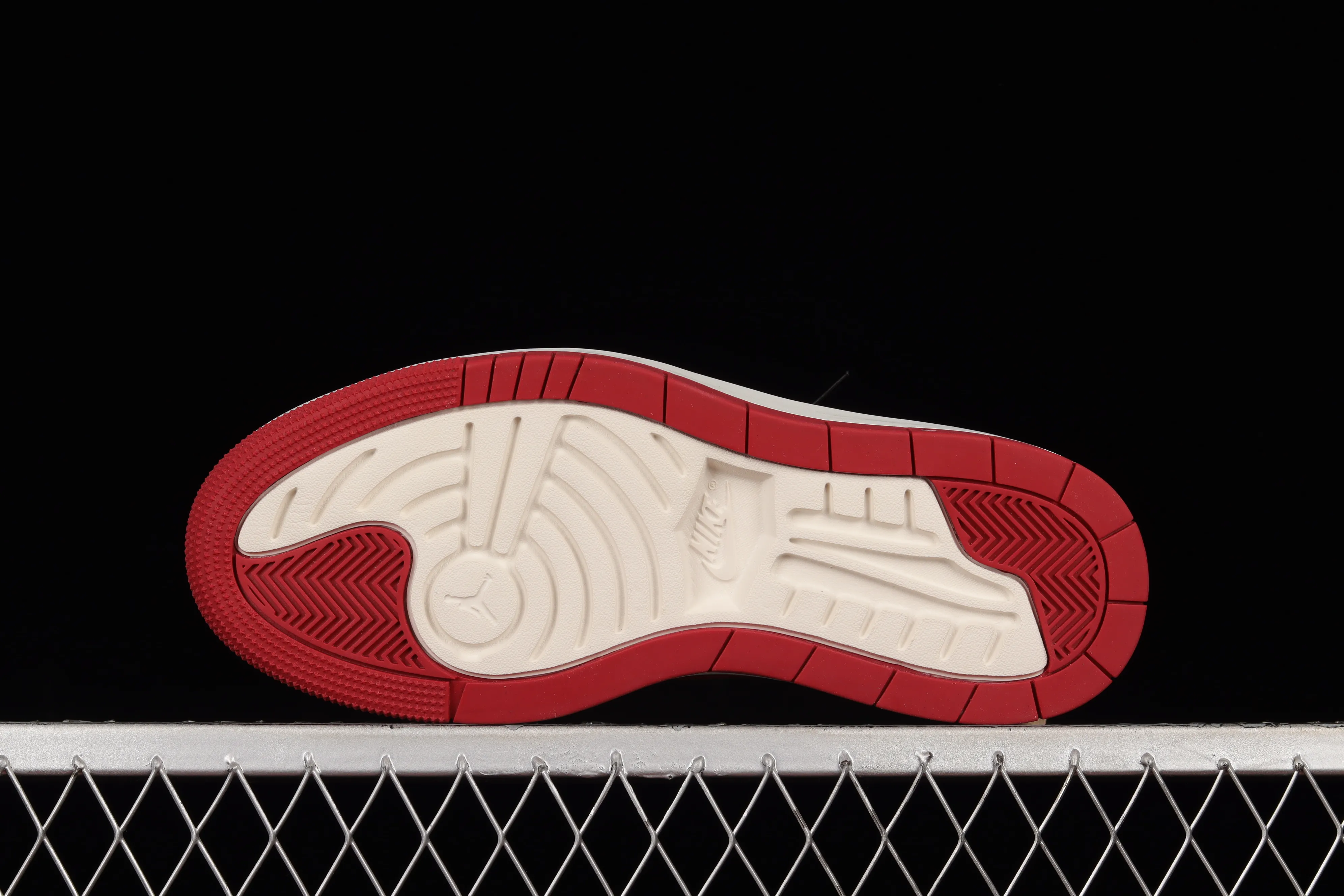 All categories Air Jordan Jordan series basketball shoes Air Jordan 1 Low Z version Air Jordan 1 Elevate Low SE "Wolf Grey" Little AJ first layer thick sole retro basketball shoes DQ1823-006